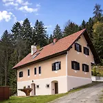 Hube Holiday home